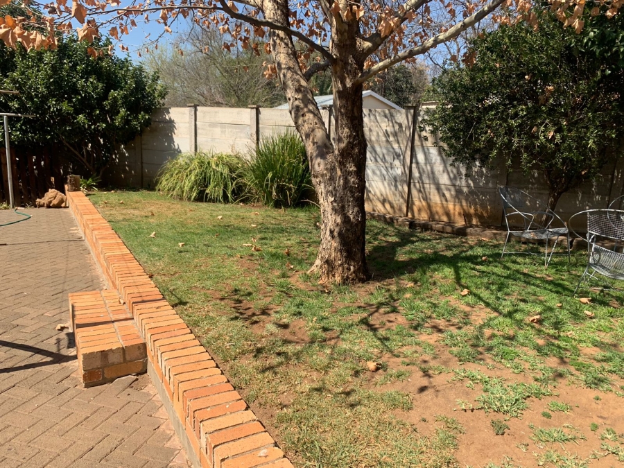 To Let 3 Bedroom Property for Rent in Waverley Free State